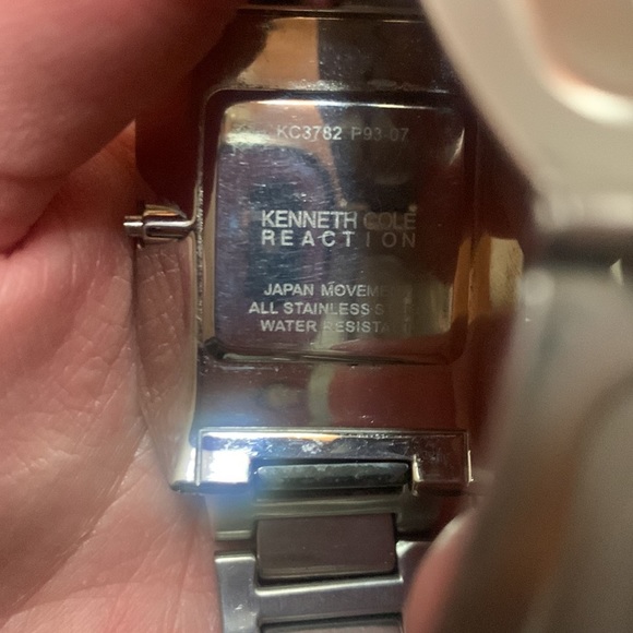Kenneth Cole Reaction Watch - Picture 3 of 4
